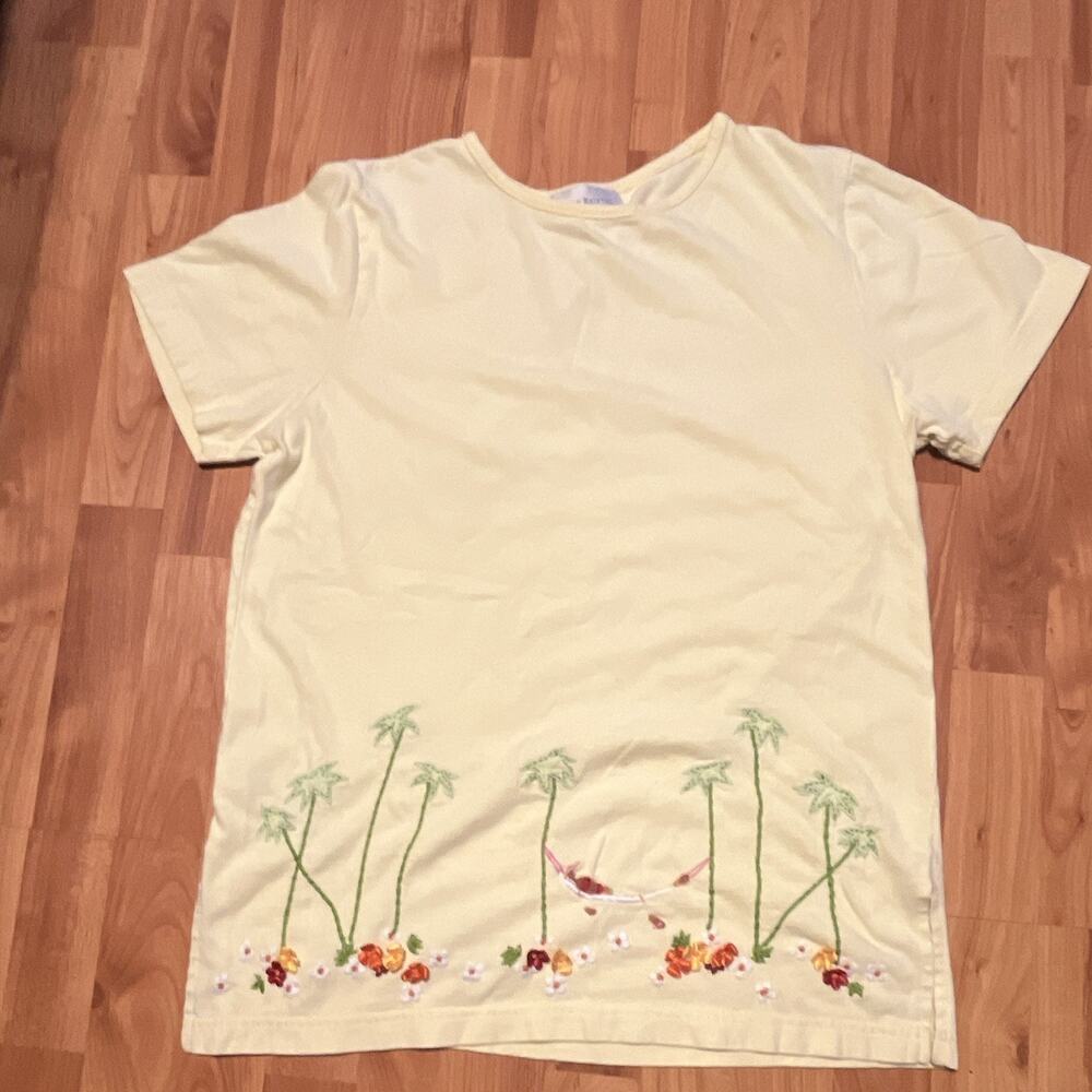 Susan Bristol Women's M T-Shirt Yellow Embroidered Floral Short Sleeve Crew Neck